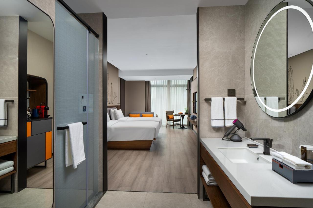 Urcove By Hyatt Futian Cbd Hotel Shenzhen Exterior photo